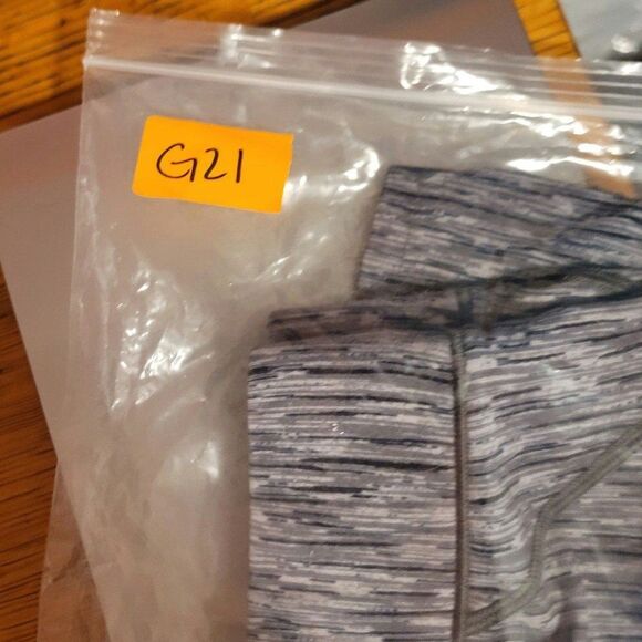 Reebok Spandex Athletic Shorts Size Small - Picture 8 of 8